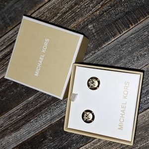 MICHAEL KORS EARRINGS 🥰